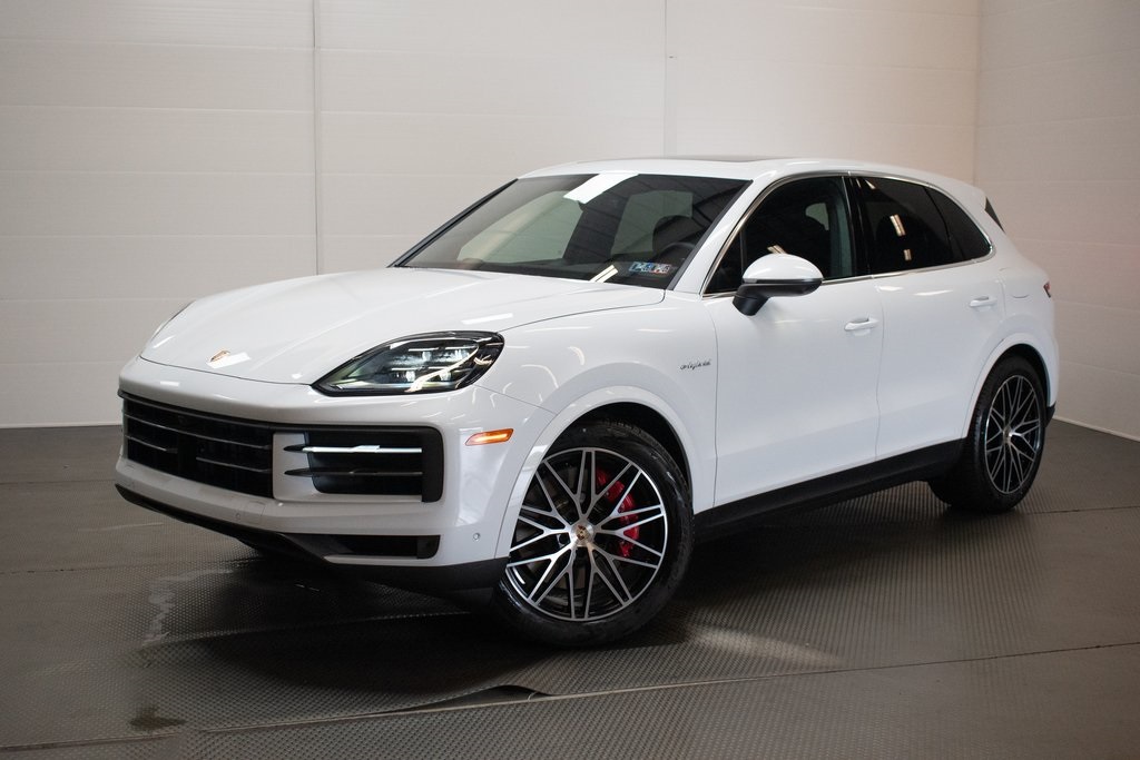 2024 Porsche Cayenne E-Hybrid S 1