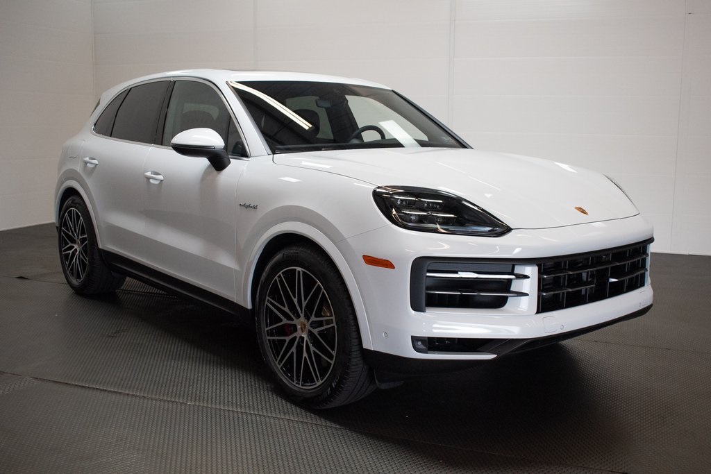 2024 Porsche Cayenne E-Hybrid S 9