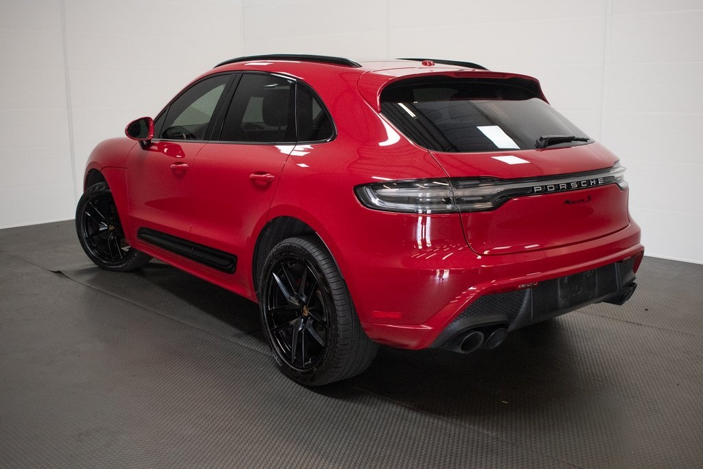 2023 Porsche Macan S 2