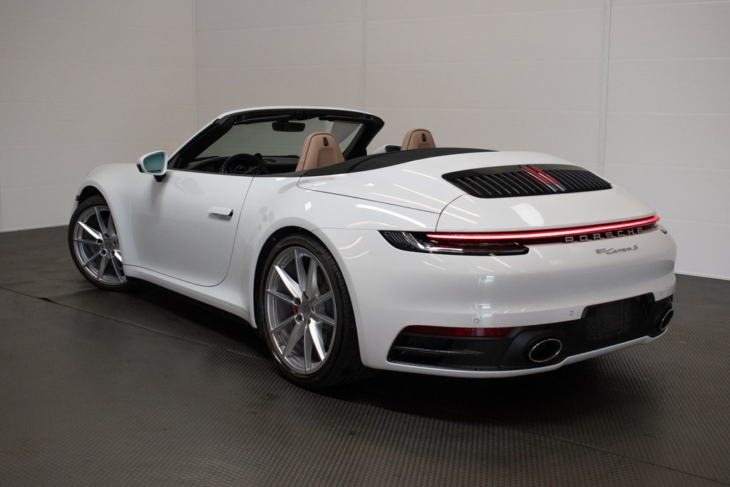 2022 Porsche 911 Carrera S 2