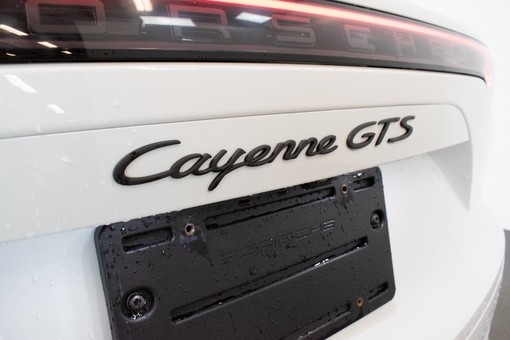 2021 Porsche Cayenne GTS 16