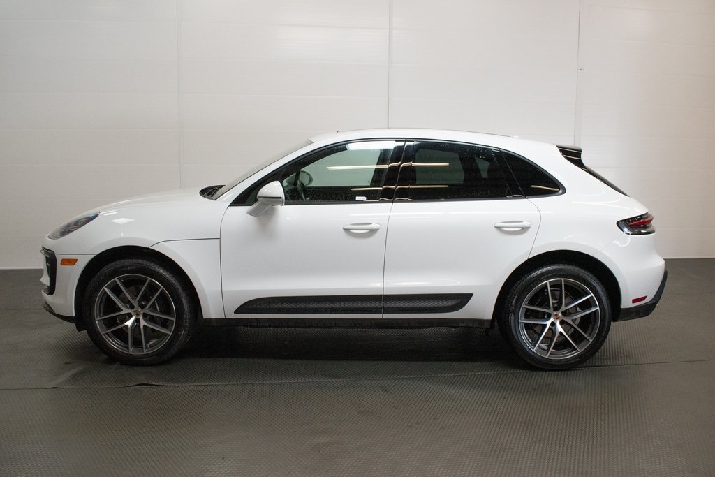 2024 Porsche Macan  3