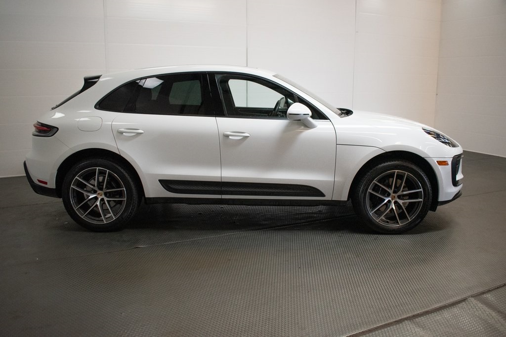 2024 Porsche Macan  9