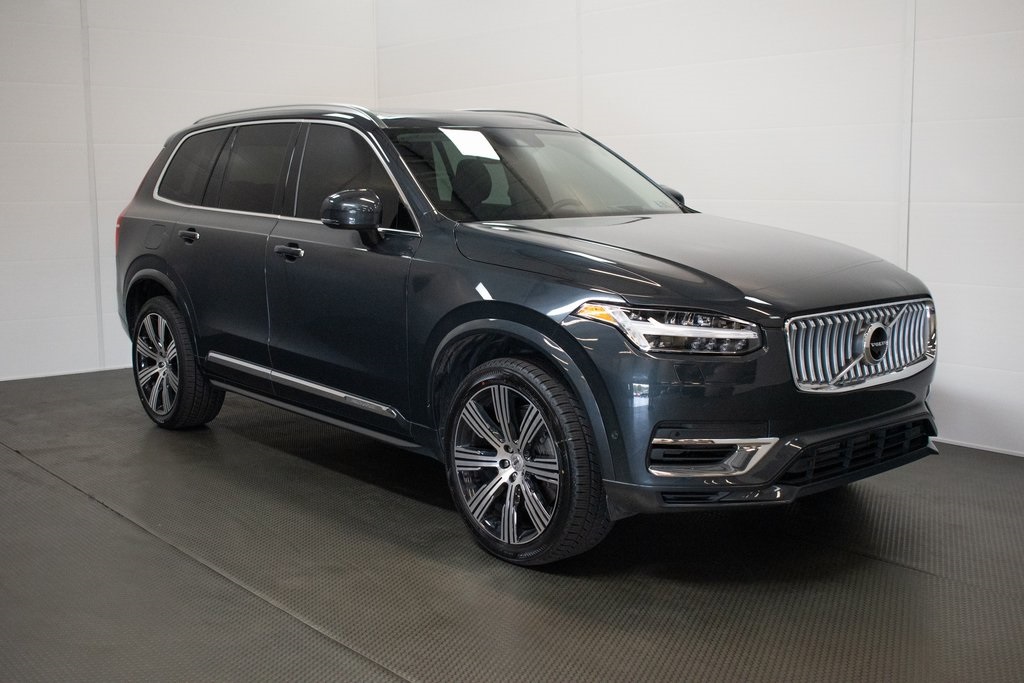 2022 Volvo XC90 Recharge Plug-In Hybrid T8 Inscription 6 Passenger 1