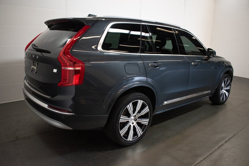 2022 Volvo XC90 Recharge Plug-In Hybrid T8 Inscription 6 Passenger 4