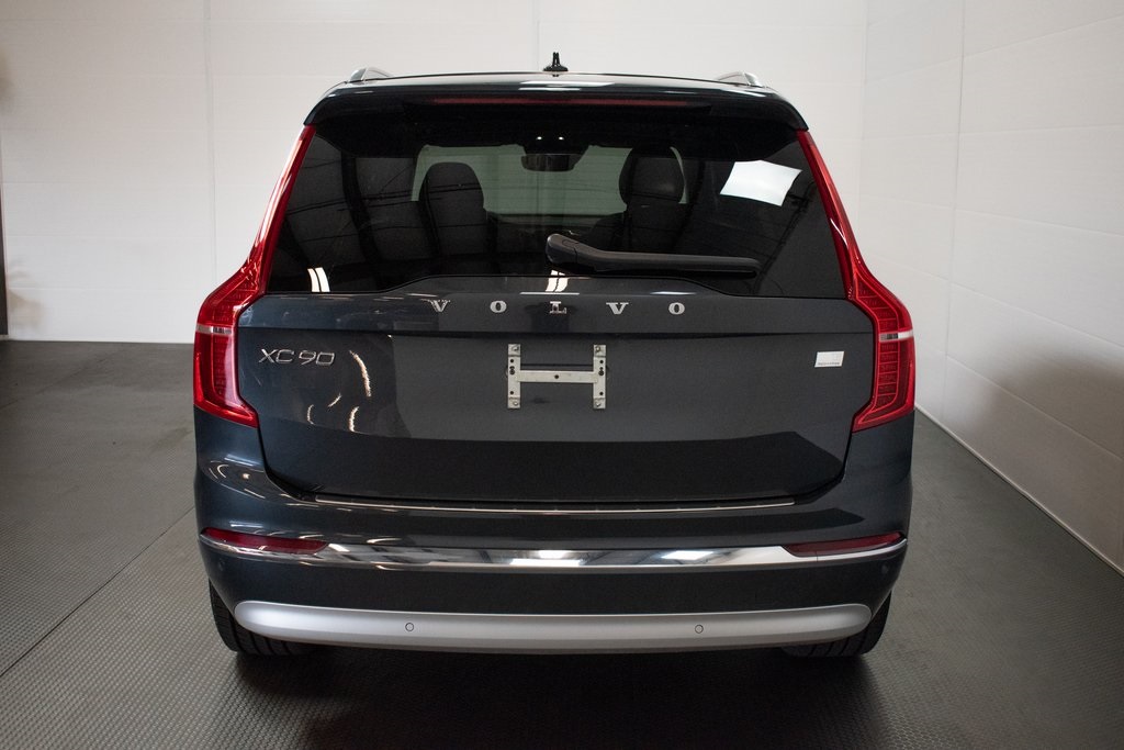 2022 Volvo XC90 Recharge Plug-In Hybrid T8 Inscription 6 Passenger 5