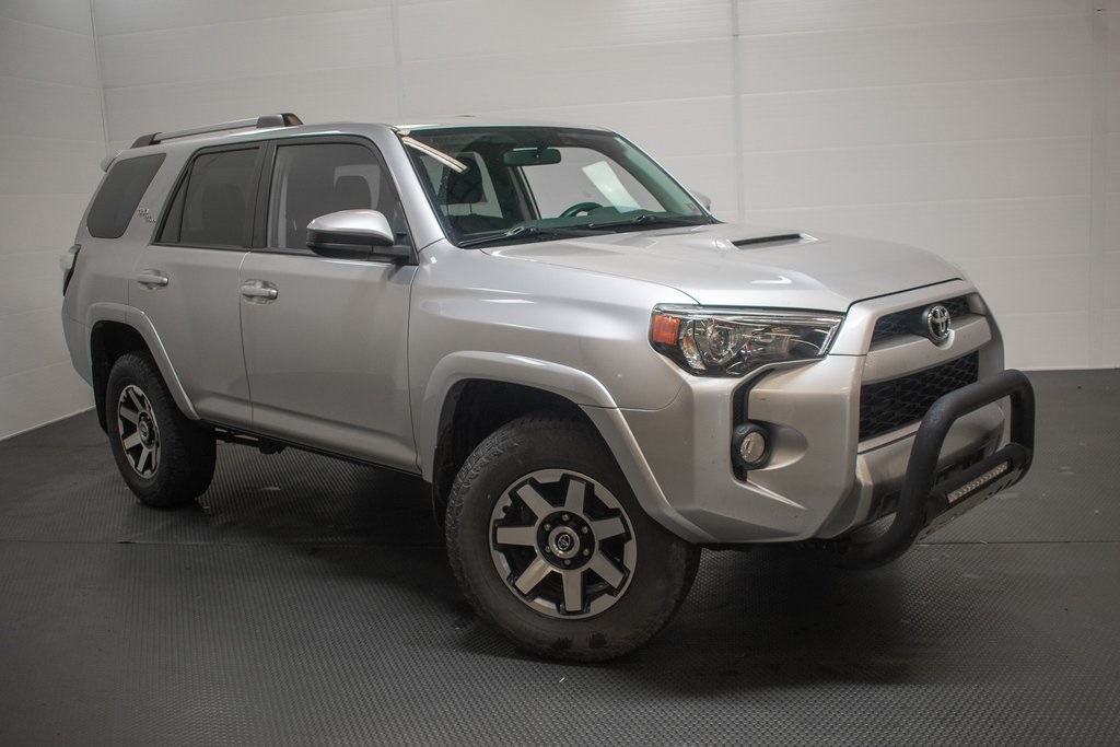 2018 Toyota 4Runner TRD Off-Road Premium 1