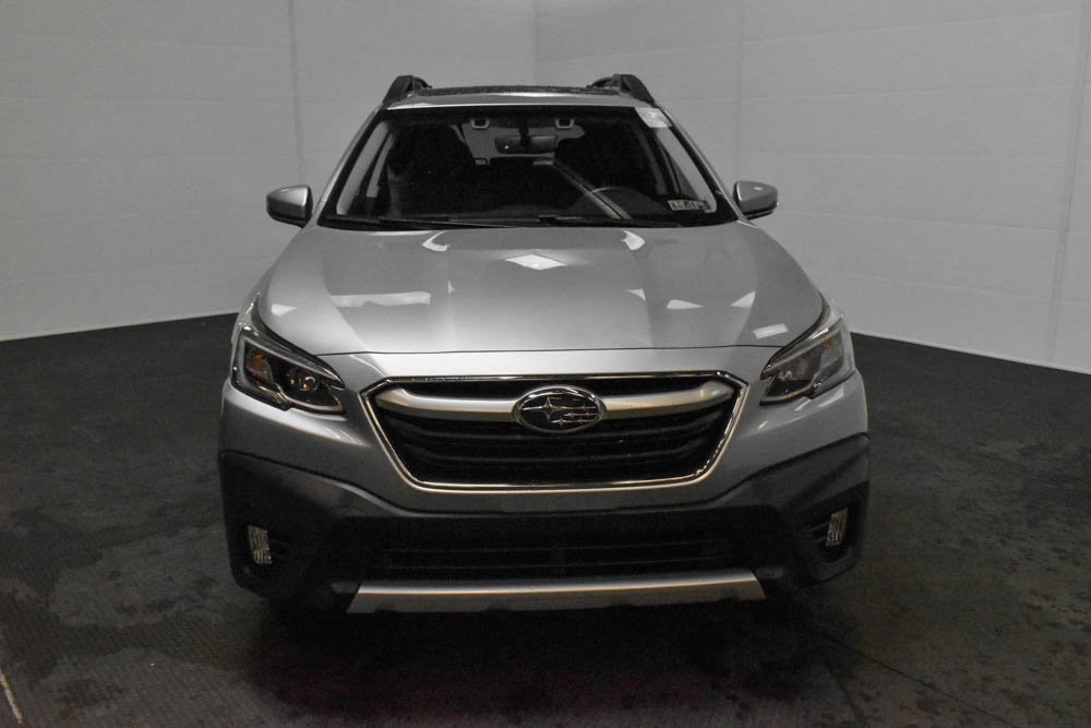 2022 Subaru Outback Limited XT 2