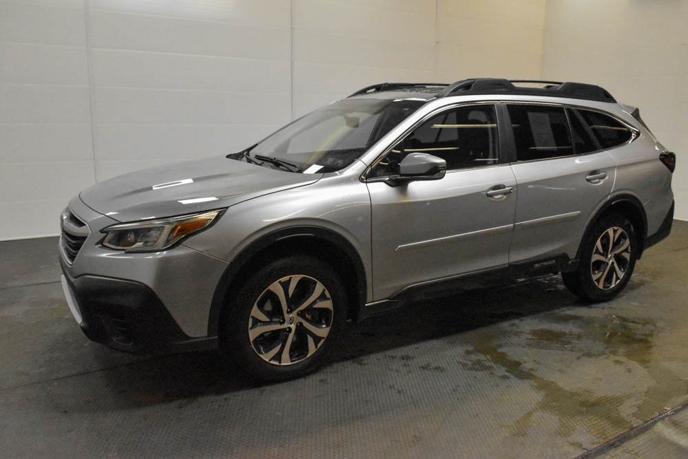 2022 Subaru Outback Limited XT 3