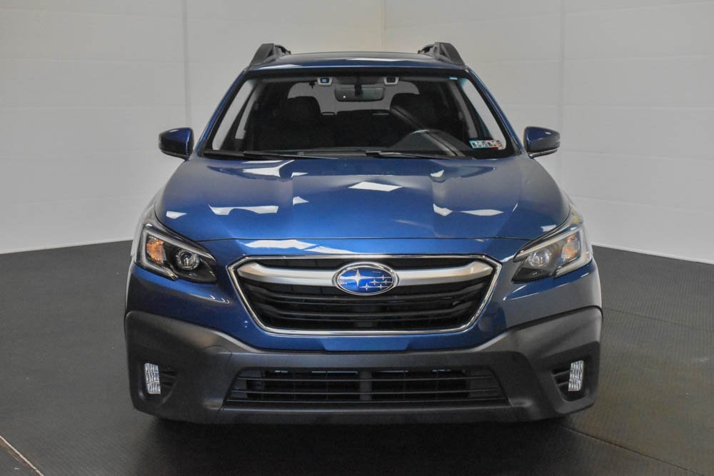 2022 Subaru Outback Premium 2