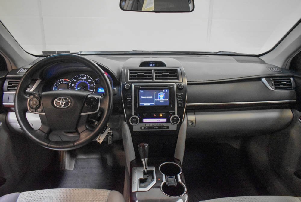 2014 Toyota Camry L 9