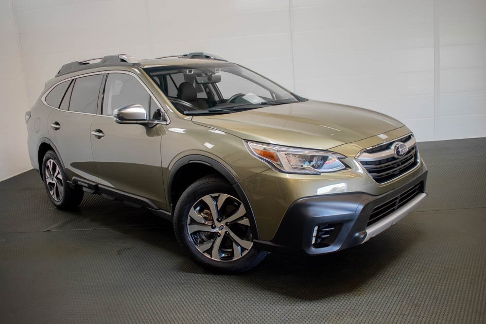 2022 Subaru Outback Touring 1