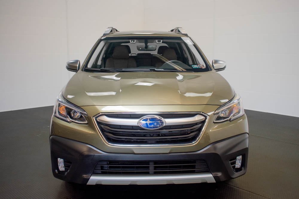 2022 Subaru Outback Touring 2