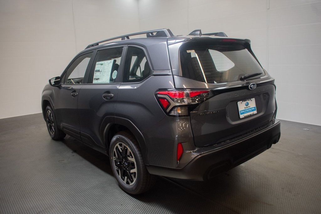 2025 Subaru Forester Base 5