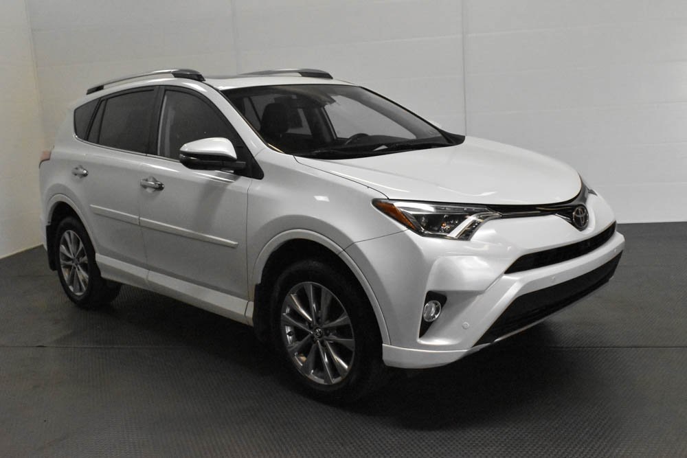 2017 Toyota RAV4 Platinum 1