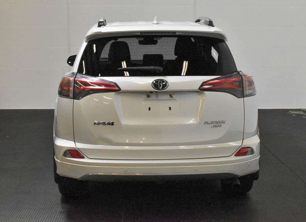 2017 Toyota RAV4 Platinum 6