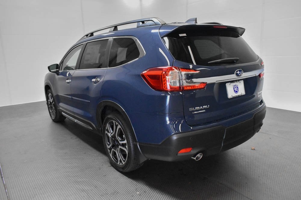 2024 Subaru Ascent Touring 5