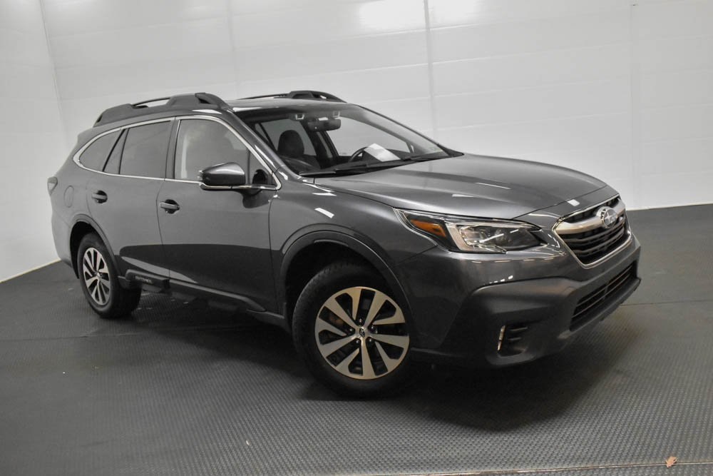 2022 Subaru Outback Limited 1