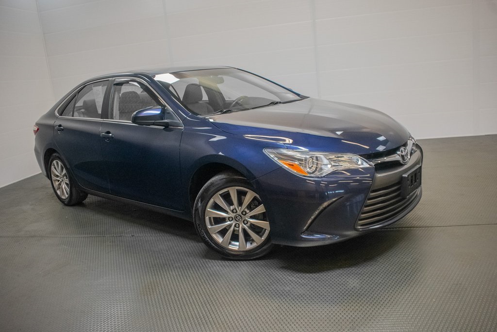2017 Toyota Camry XLE 1