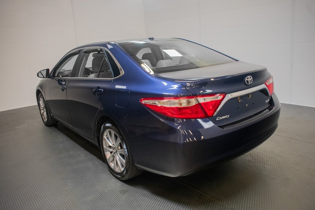 2017 Toyota Camry XLE 5