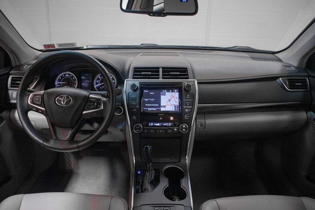2017 Toyota Camry XLE 9