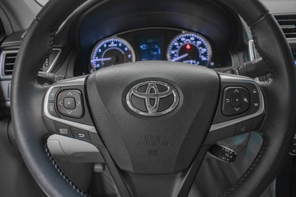 2017 Toyota Camry XLE 10