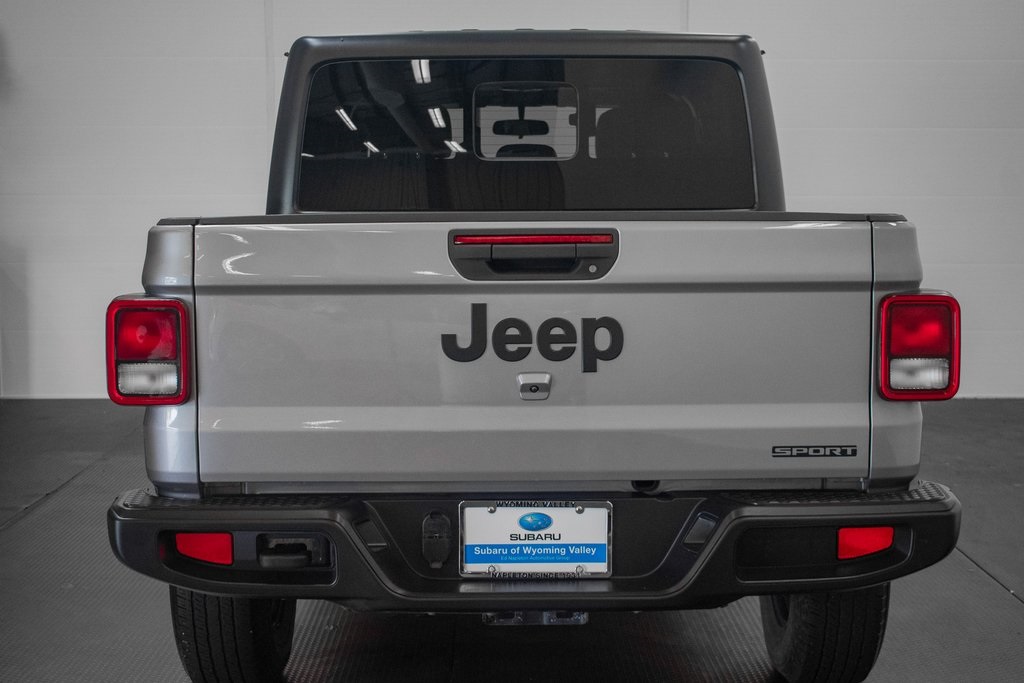 2021 Jeep Gladiator Sport 6