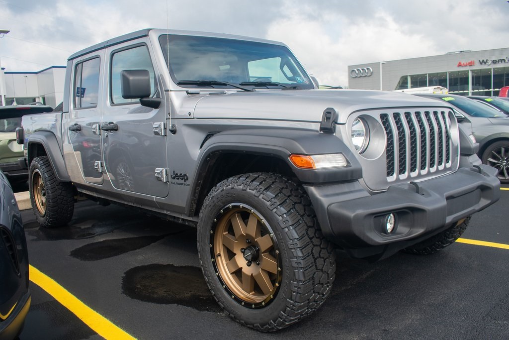 2021 Jeep Gladiator Sport 8