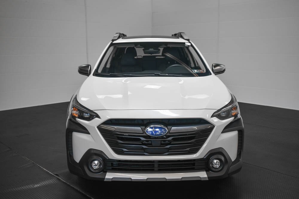 2024 Subaru Outback Touring XT 2