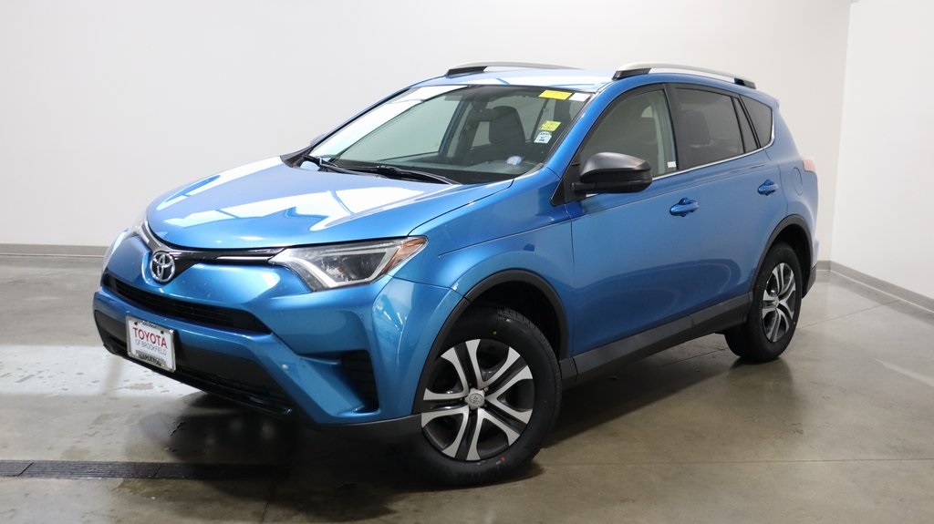 2016 Toyota RAV4 LE 3