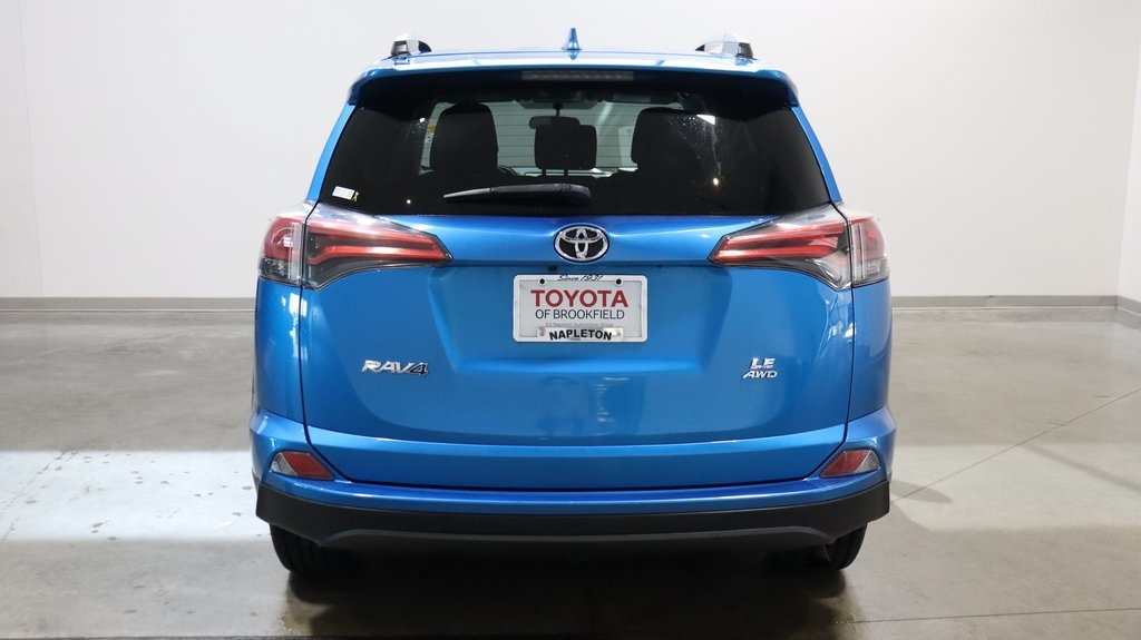 2016 Toyota RAV4 LE 6