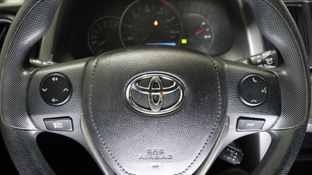 2016 Toyota RAV4 LE 12