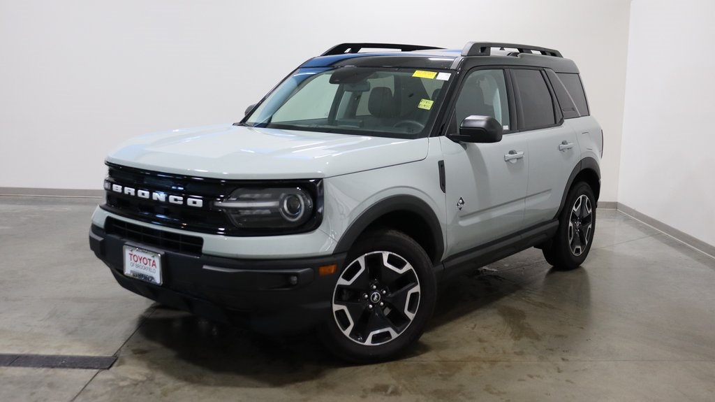 2022 Ford Bronco Sport Outer Banks 3