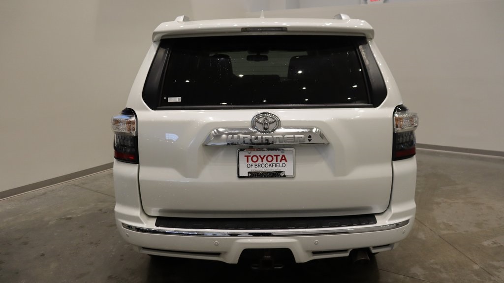 2016 Toyota 4Runner Limited 7