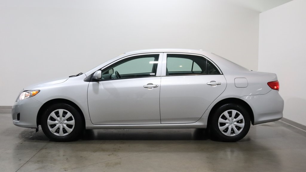 2010 Toyota Corolla LE 4