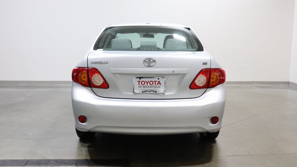 2010 Toyota Corolla LE 6