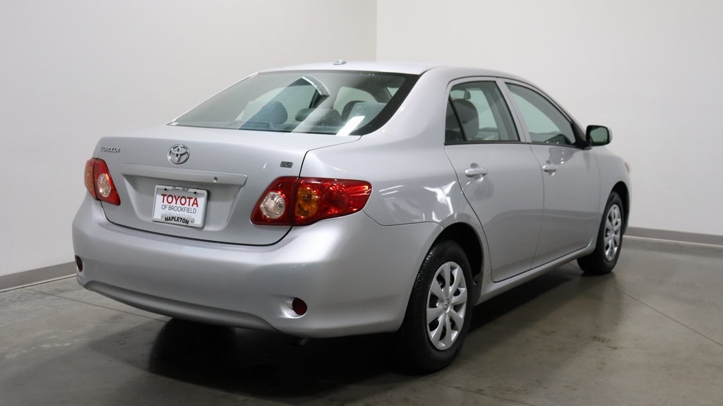 2010 Toyota Corolla LE 7