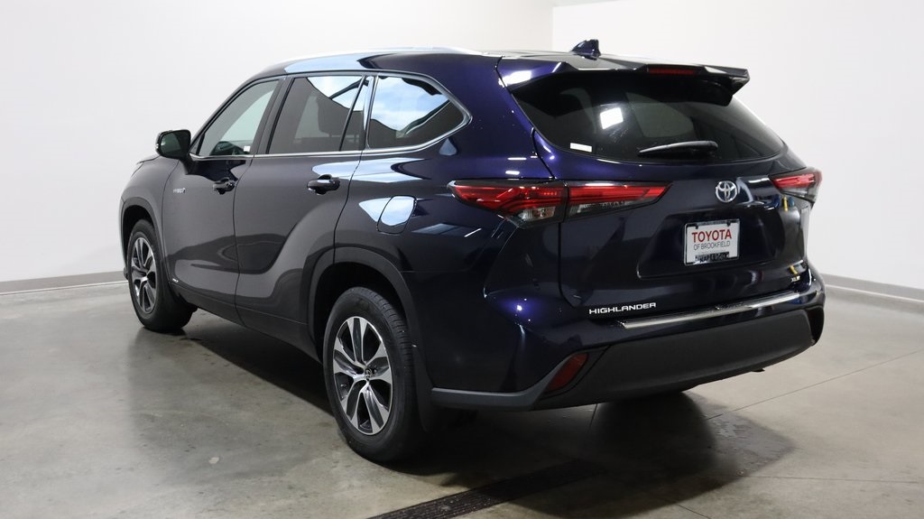 2021 Toyota Highlander Hybrid XLE 5