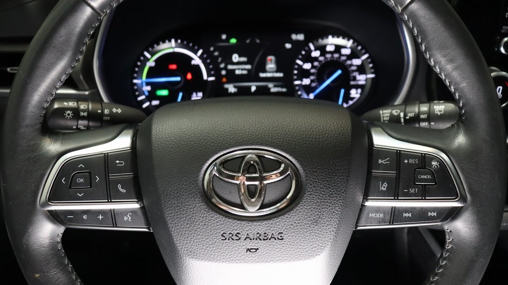 2021 Toyota Highlander Hybrid XLE 12