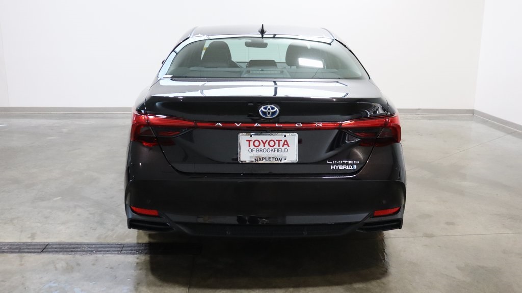 2022 Toyota Avalon Hybrid Limited 6