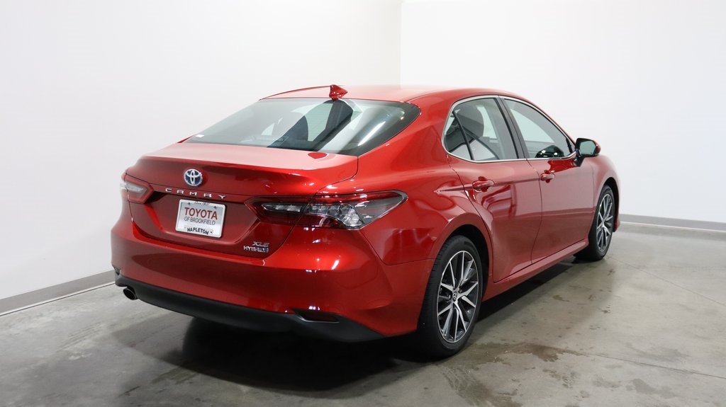 2023 Toyota Camry Hybrid XLE 7