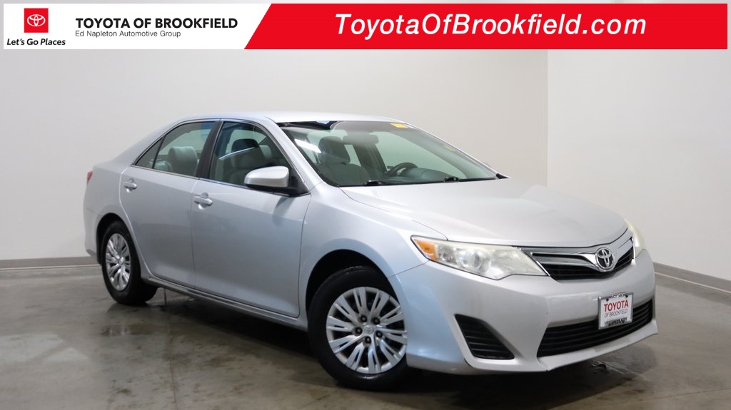 2013 Toyota Camry LE 1