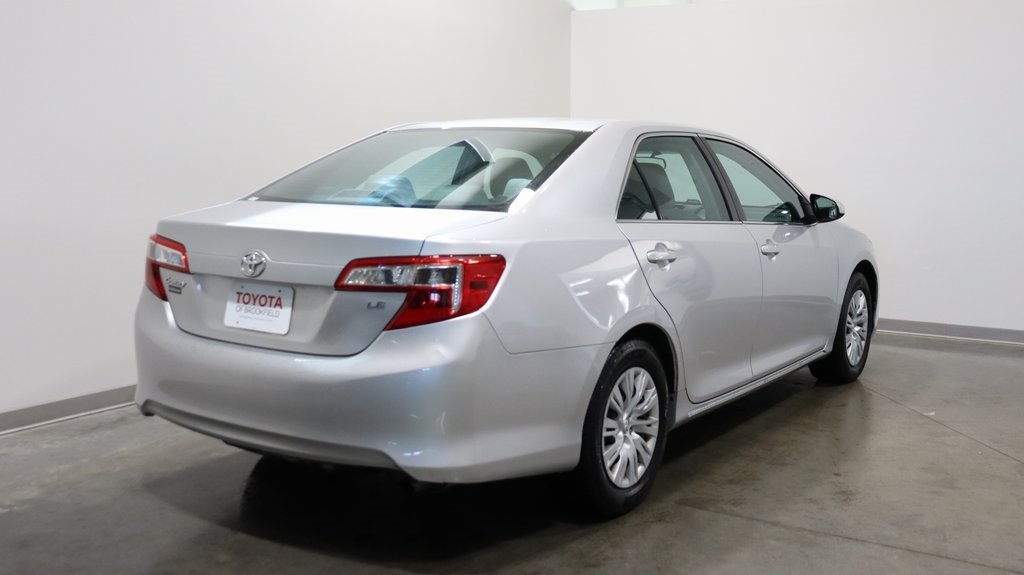 2013 Toyota Camry LE 7