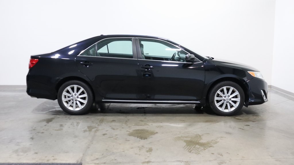 2014 Toyota Camry XLE 8