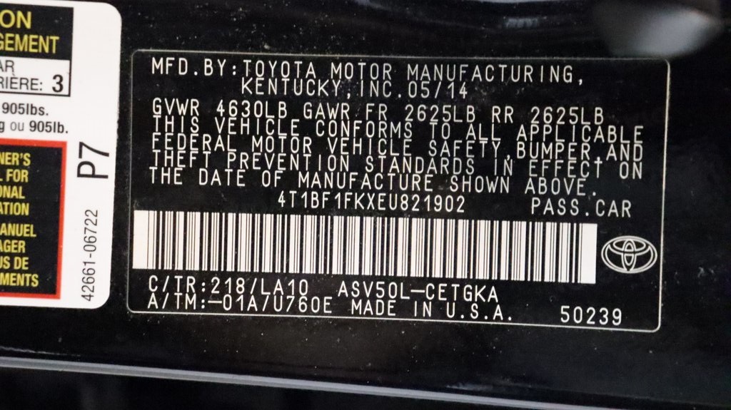 2014 Toyota Camry XLE 26