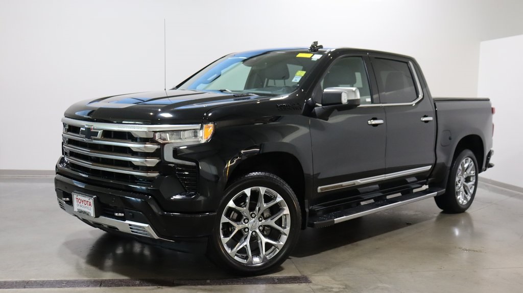 2022 Chevrolet Silverado 1500 High Country 3