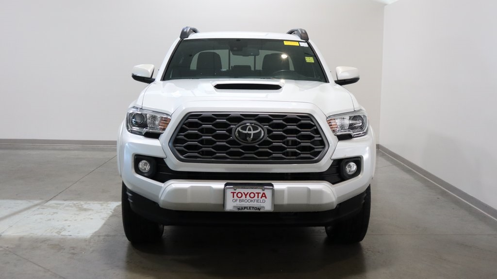 2022 Toyota Tacoma TRD Sport 2