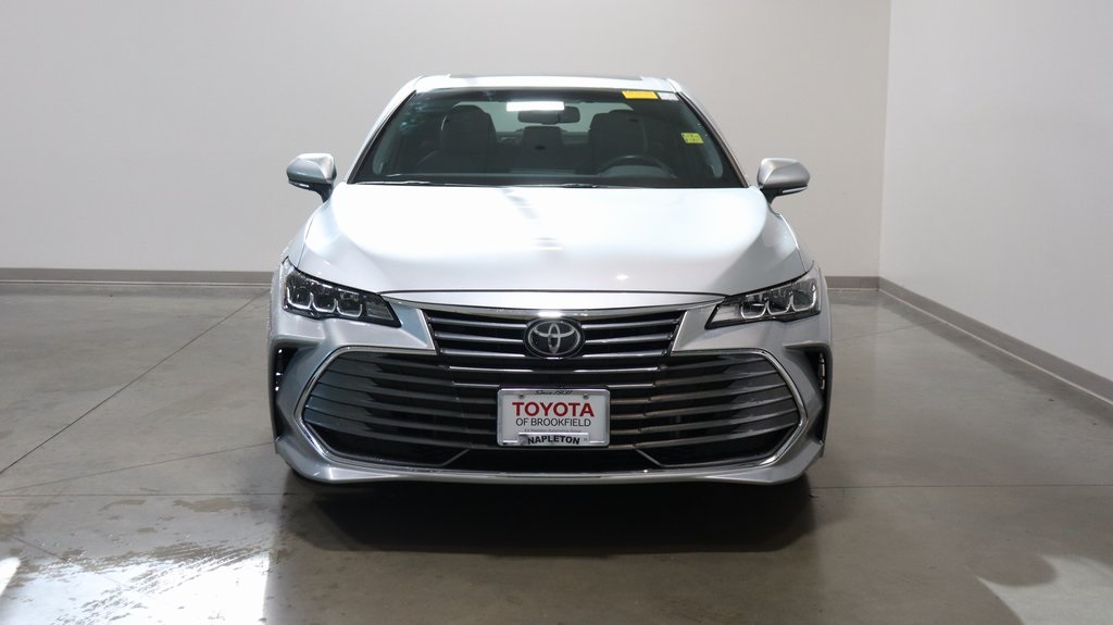 2019 Toyota Avalon XLE 2