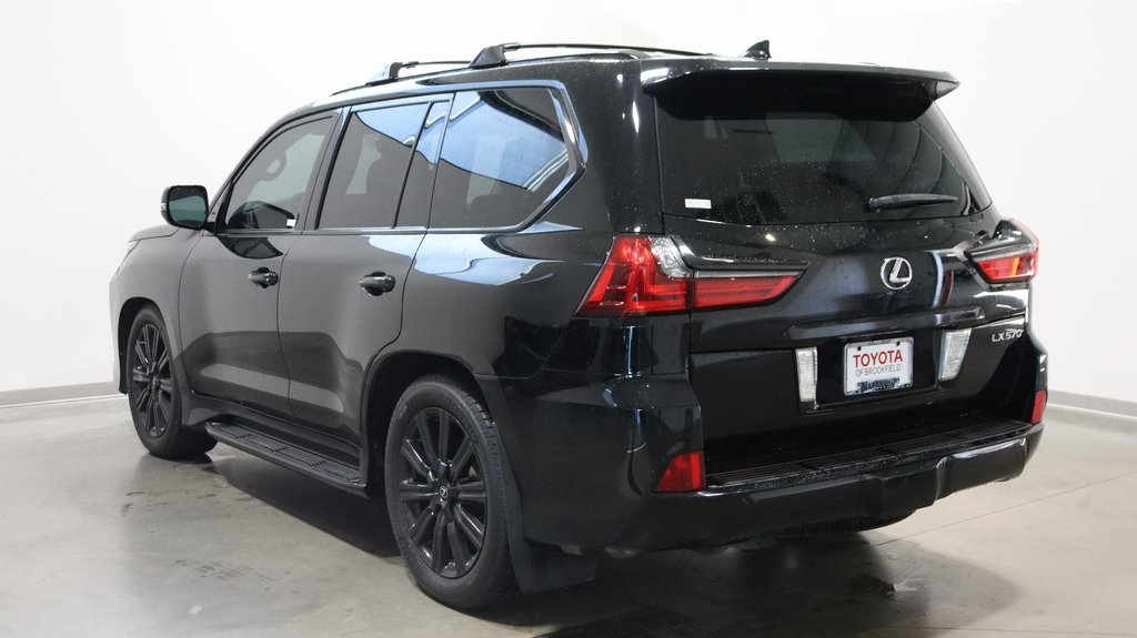 2017 Lexus LX 570 5