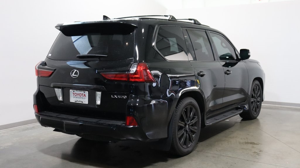 2017 Lexus LX 570 7